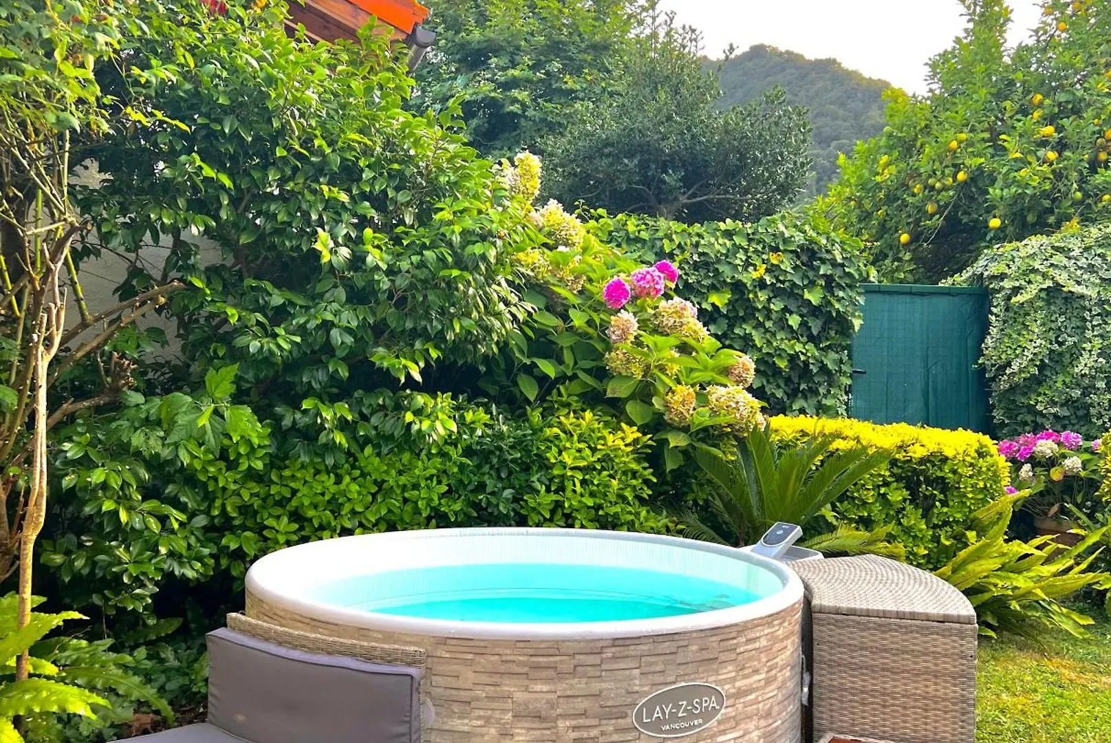 Agradable Casa Con Jacuzzi Climatizado Exterior En Pleno Urdaibai contacts